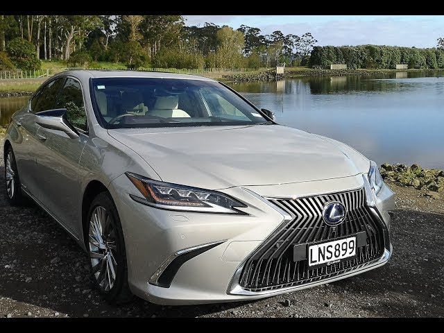 More information about "Video: 2019 Lexus ES 300h Review"